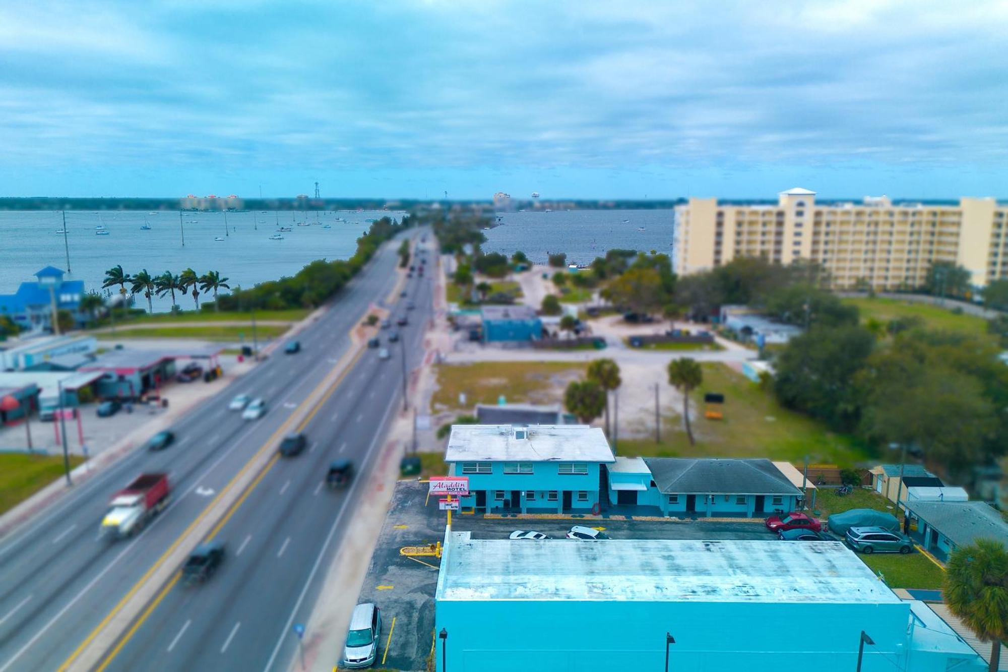 Aladdin By Oyo Merritt Island